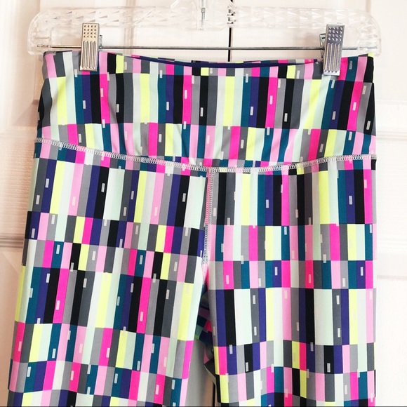 Knockout by Victoria's Secret Sport Colorful Geo Print Leggings - Picture 2 of 16